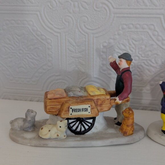 Lot of two Lemax Christmas Accessories - Picture with Santa and Fresh Fish - Picture 3 of 16